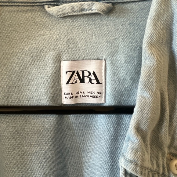 Zara Women’s Long Sleeve Button Down Shirt - Picture 2 of 4